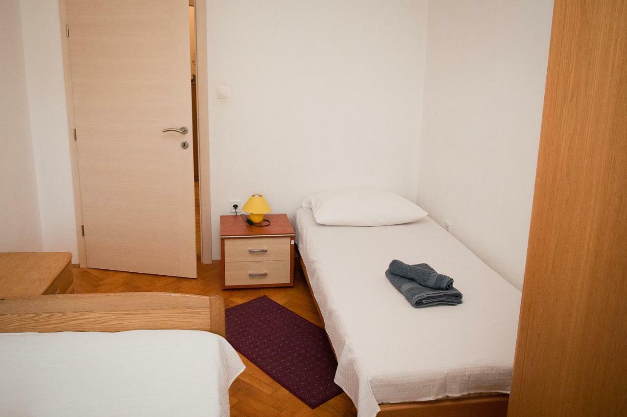 Apartman Ana Radovin Exterior photo